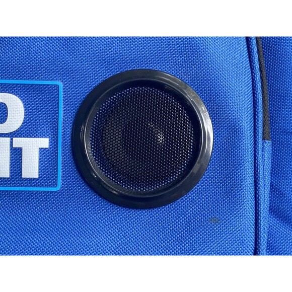 Bud Light Cooler With Built in Bluetooth Speakers Leakproof 24 Can Capacity - Picture 12 of 14
